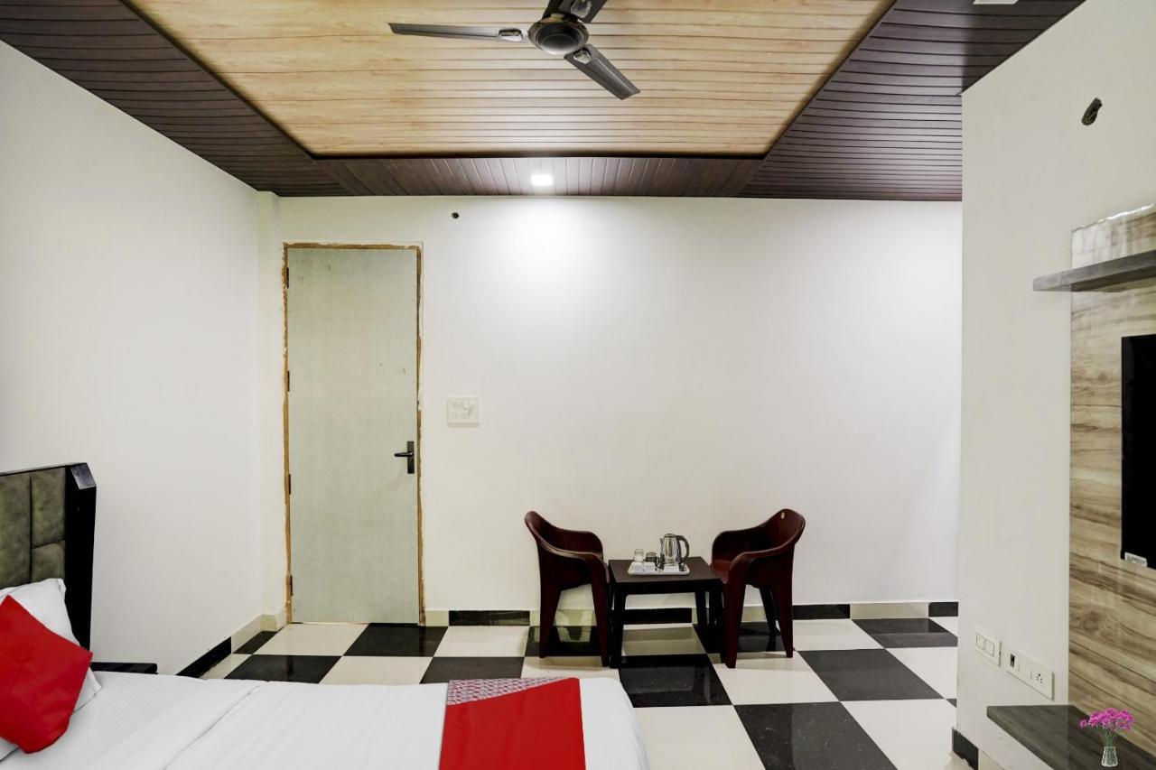 Collection O Love Garden Hotel Ghaziabad Exterior foto